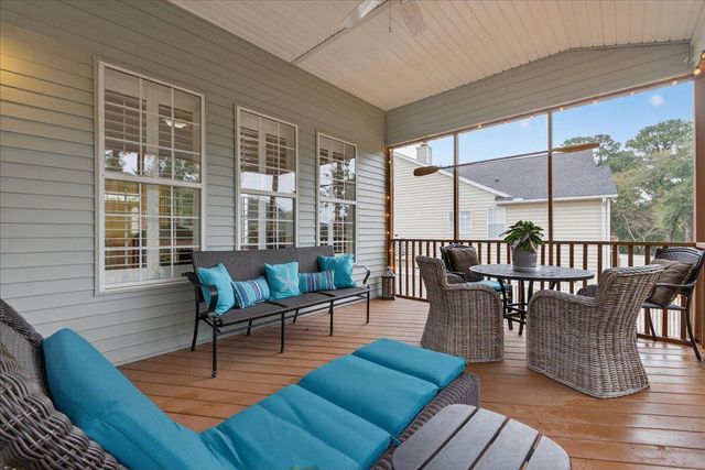 1881 Palmetto Isle Drive, Mount Pleasant, SC 29466