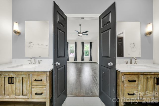 4518 Appley Mead Lane, Charlotte, NC 28269