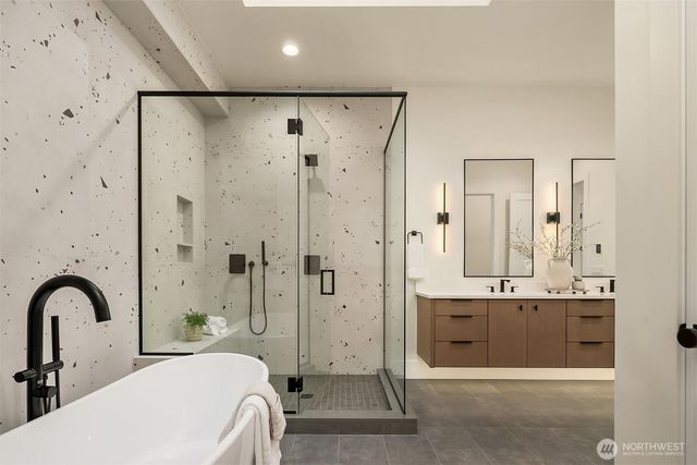 11216 NE 103rd Place, Kirkland, WA 98033