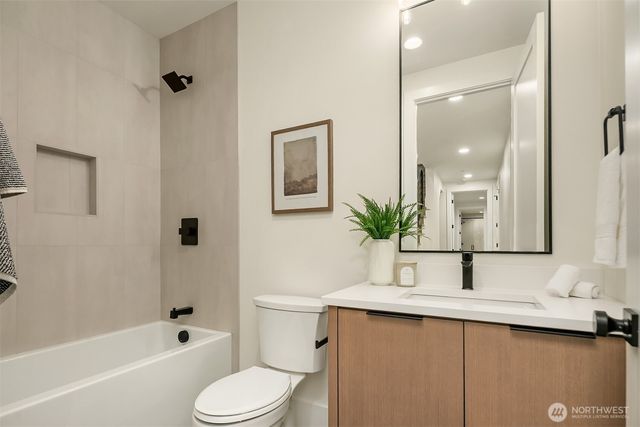 11216 NE 103rd Place, Kirkland, WA 98033