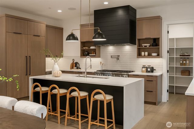 11216 NE 103rd Place, Kirkland, WA 98033