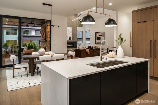 11216 NE 103rd Place, Kirkland, WA 98033