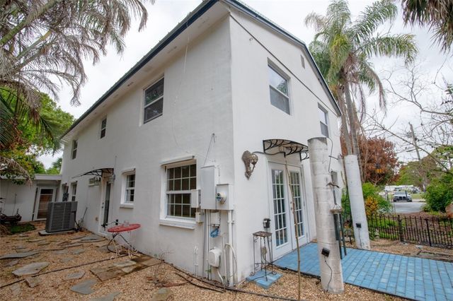 1126 21st Court, Vero Beach, FL 32960