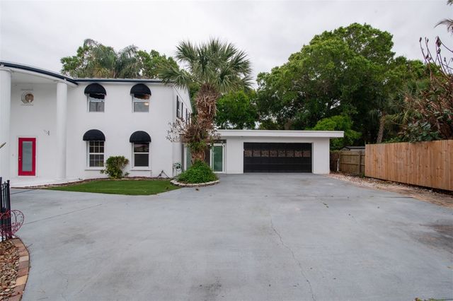 1126 21st Court, Vero Beach, FL 32960