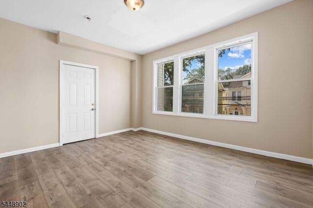 278 Wainwright St, Newark City, NJ 07112