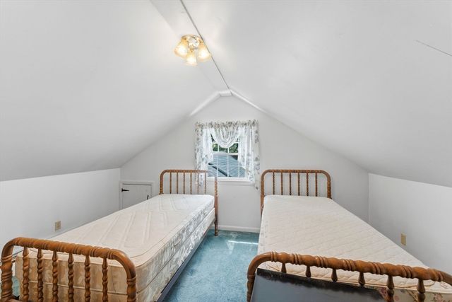 127 Anawan Rd, North Attleboro, MA 02760