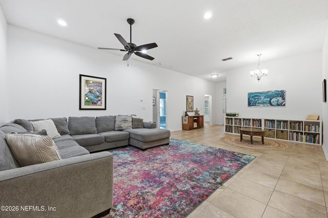 90 VESTAVIA Court, Jacksonville, FL 32081