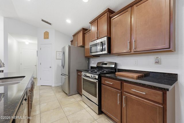 90 VESTAVIA Court, Jacksonville, FL 32081