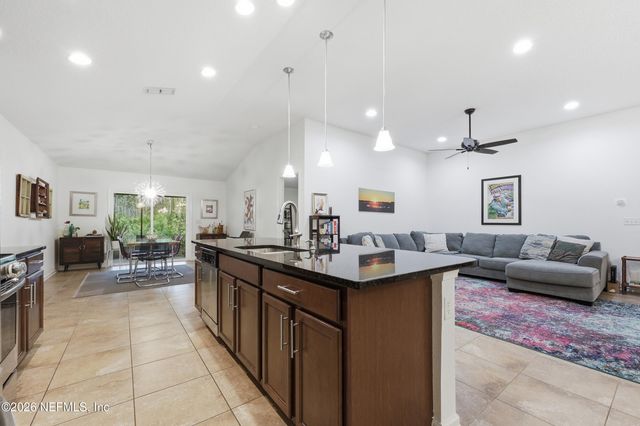 90 VESTAVIA Court, Jacksonville, FL 32081