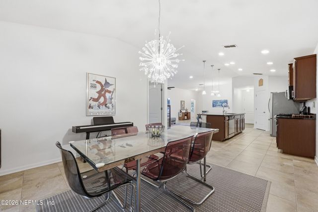 90 VESTAVIA Court, Jacksonville, FL 32081