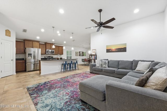 90 VESTAVIA Court, Jacksonville, FL 32081