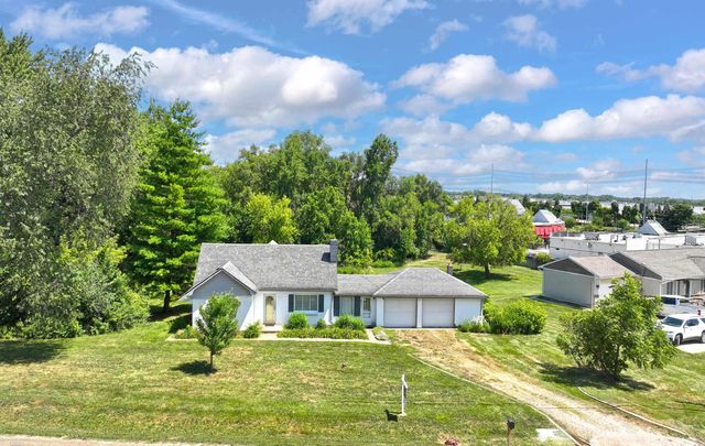 98 Shadywood Road, Rochester Hills, MI 48307