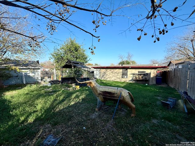 143 Los Arboles, San Antonio, TX 78214