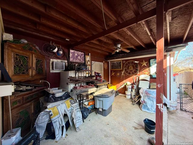 143 Los Arboles, San Antonio, TX 78214