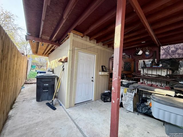 143 Los Arboles, San Antonio, TX 78214