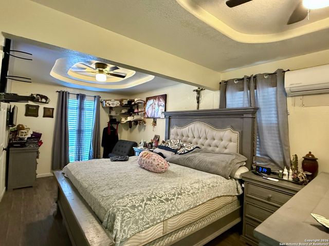 143 Los Arboles, San Antonio, TX 78214