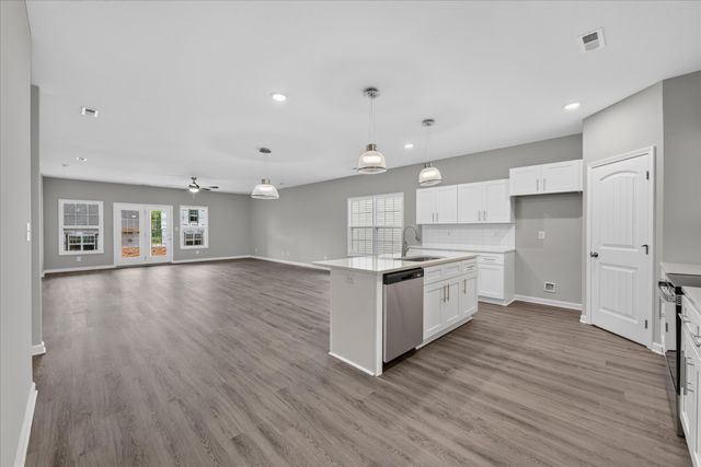 2688 Brewster Dr, Clarksville, TN 37042