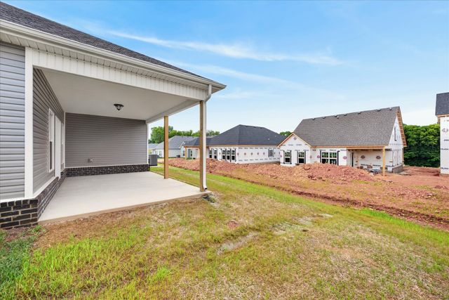 2688 Brewster Dr, Clarksville, TN 37042