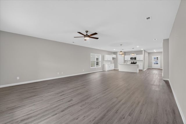 2688 Brewster Dr, Clarksville, TN 37042