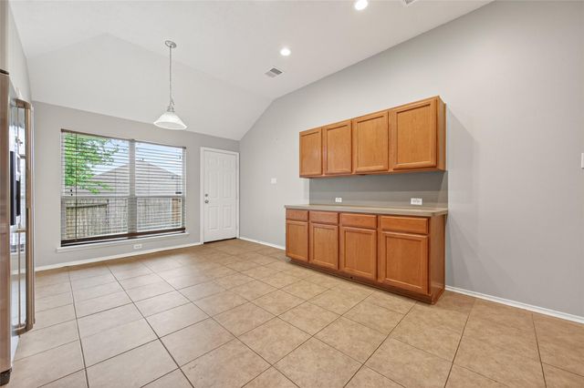 18499 Sunrise Pines Drive, Montgomery, TX 77316