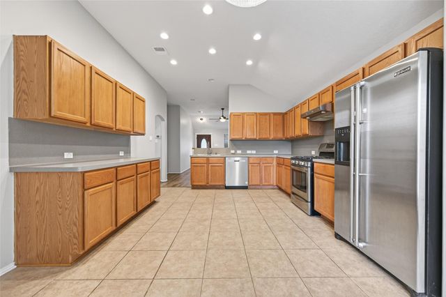 18499 Sunrise Pines Drive, Montgomery, TX 77316