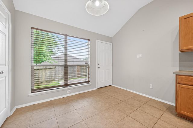 18499 Sunrise Pines Drive, Montgomery, TX 77316