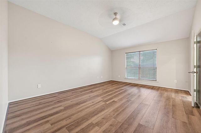 18499 Sunrise Pines Drive, Montgomery, TX 77316
