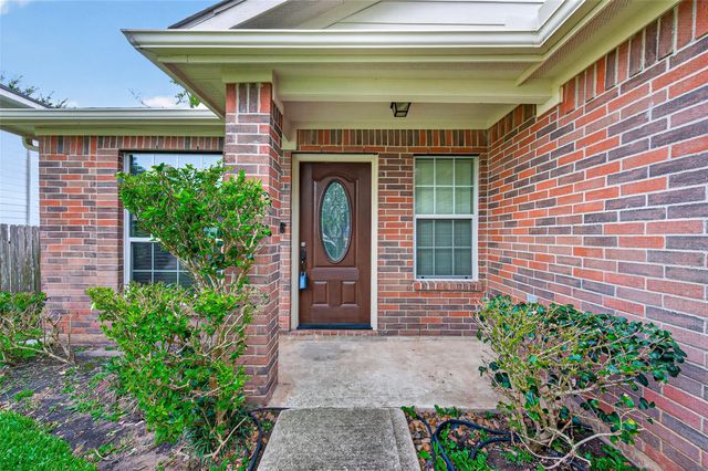 18499 Sunrise Pines Drive, Montgomery, TX 77316