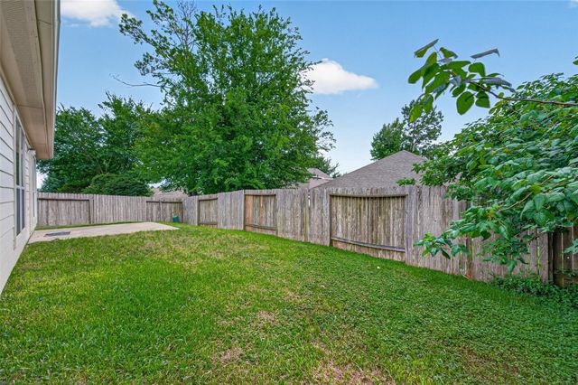 18499 Sunrise Pines Drive, Montgomery, TX 77316
