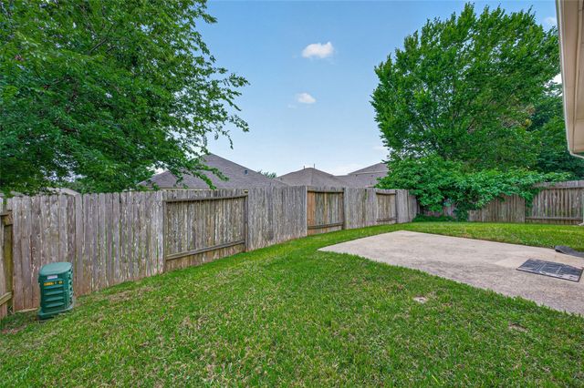 18499 Sunrise Pines Drive, Montgomery, TX 77316