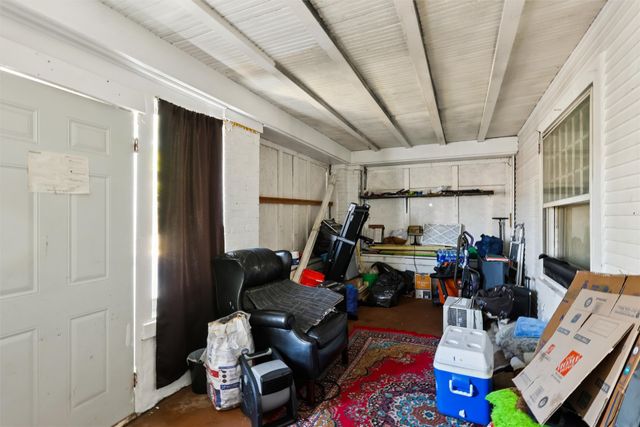 2126 University Avenue, Des Moines, IA 50311