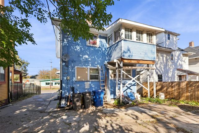 2126 University Avenue, Des Moines, IA 50311