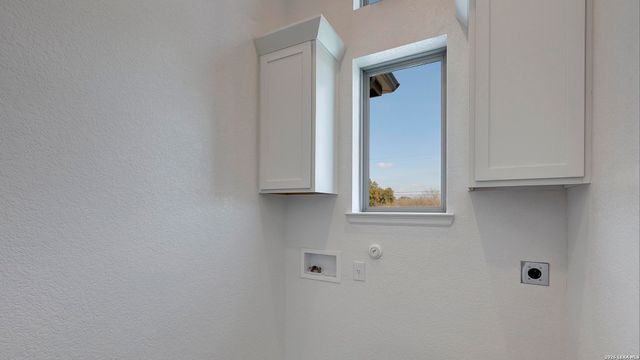 1529 Alsatian Avenue, San Antonio, TX 78253