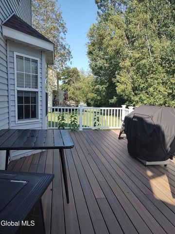 29 Blue Jay Way, Clifton Park, NY 12148