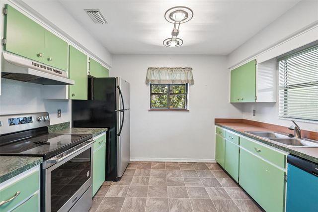 18411 AUTUMN MIST DRIVE, Lutz, FL 33549