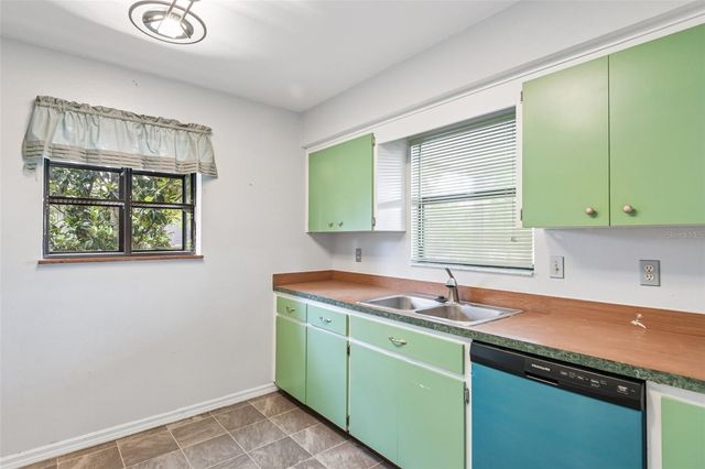 18411 AUTUMN MIST DRIVE, Lutz, FL 33549