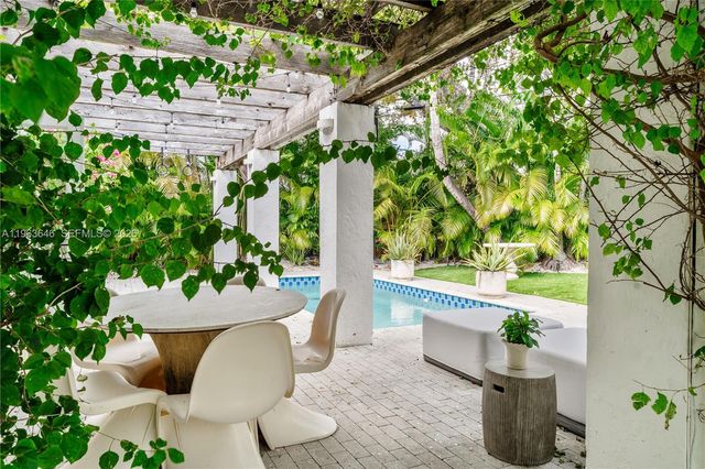 4108 Palmarito St, Coral Gables, FL 33146