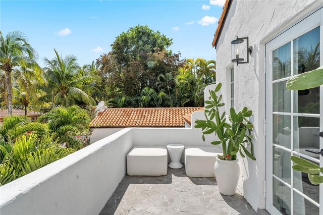 4108 Palmarito St, Coral Gables, FL 33146