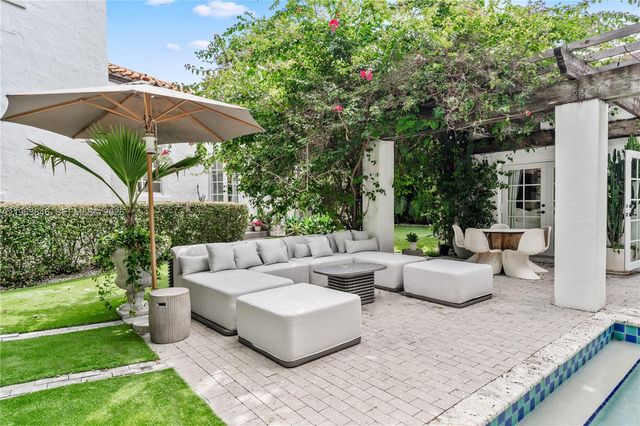 4108 Palmarito St, Coral Gables, FL 33146