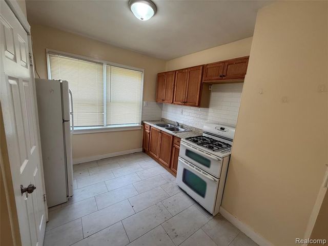 2278 Clements Street, Detroit, MI 48238