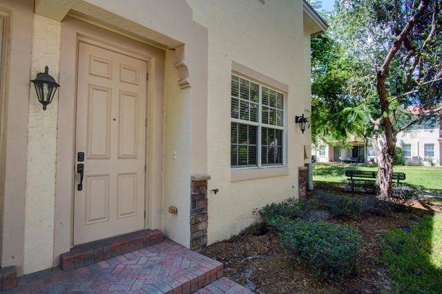 1020 E Longport Circle F2, Delray Beach, FL 33444