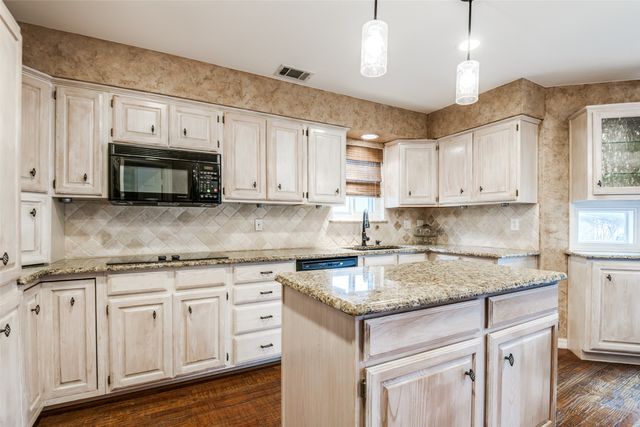 225 Bay Circle, Coppell, TX 75019