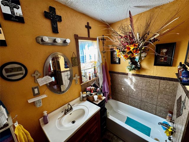 2375 Brickyard Road, Beaumont, TX 77703