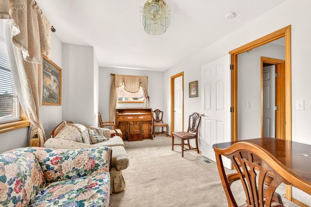 3059 SW 36th Street, Redmond, OR 97756