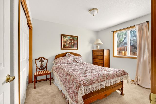 3059 SW 36th Street, Redmond, OR 97756