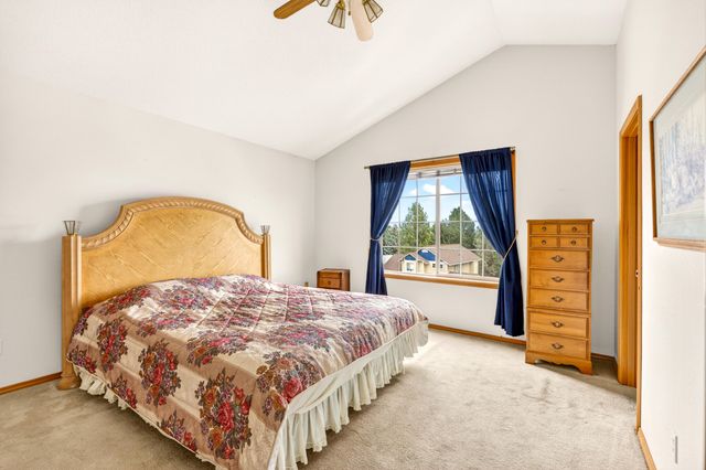 3059 SW 36th Street, Redmond, OR 97756