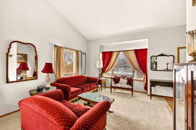 3059 SW 36th Street, Redmond, OR 97756