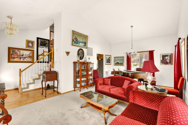 3059 SW 36th Street, Redmond, OR 97756