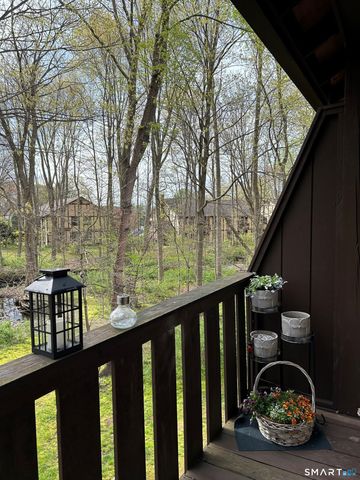 454 Swanson Crescent 454, Milford, CT 06461