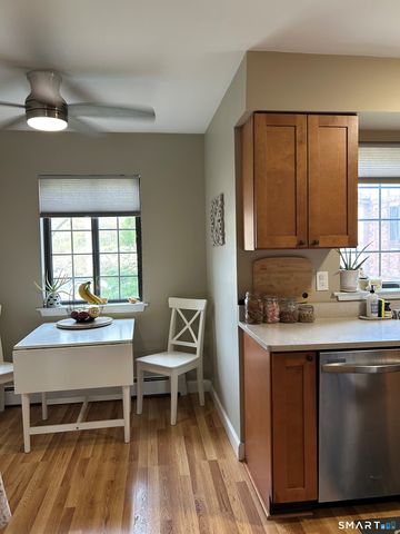 454 Swanson Crescent 454, Milford, CT 06461